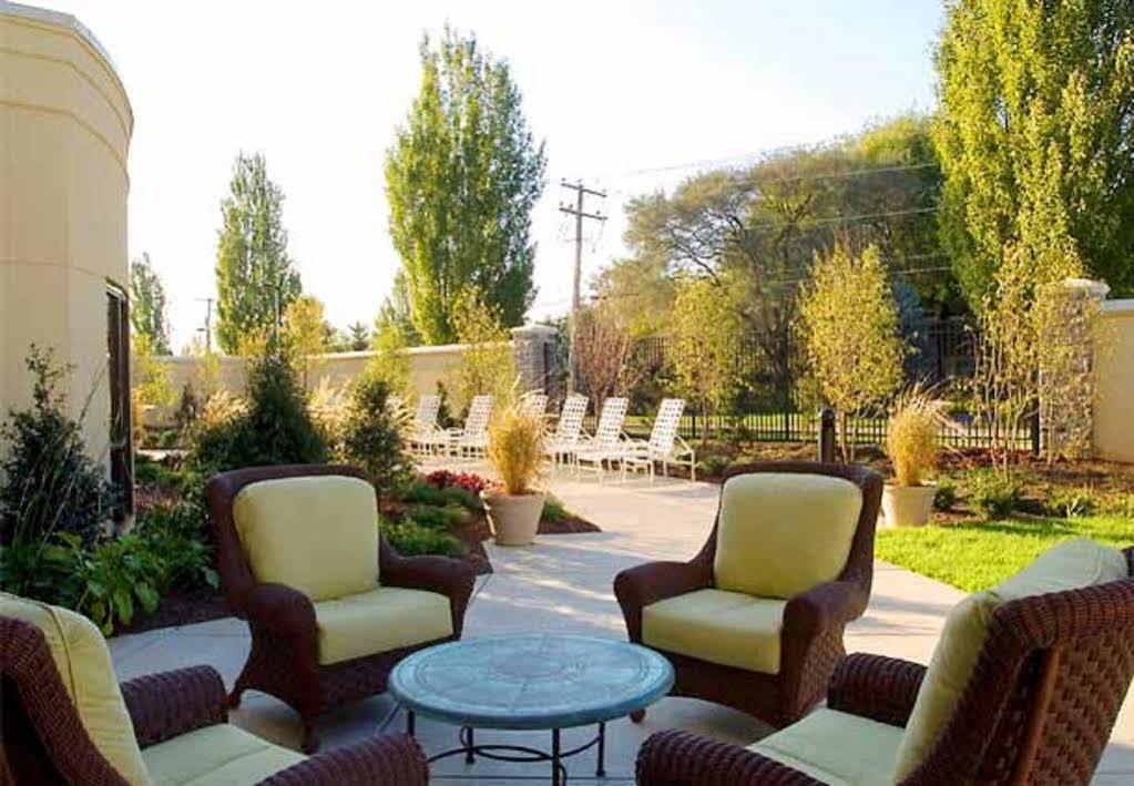 Courtyard Lancaster Hotel Fertility Eksteriør billede